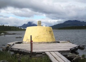 Kolmen valtakunnan rajapyykki. Lähde: WikiMedia Commons: Joe Kaniini.