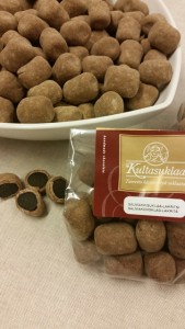 Kultasuklaan uutuuksia: Suklaasalmiakkilakut.